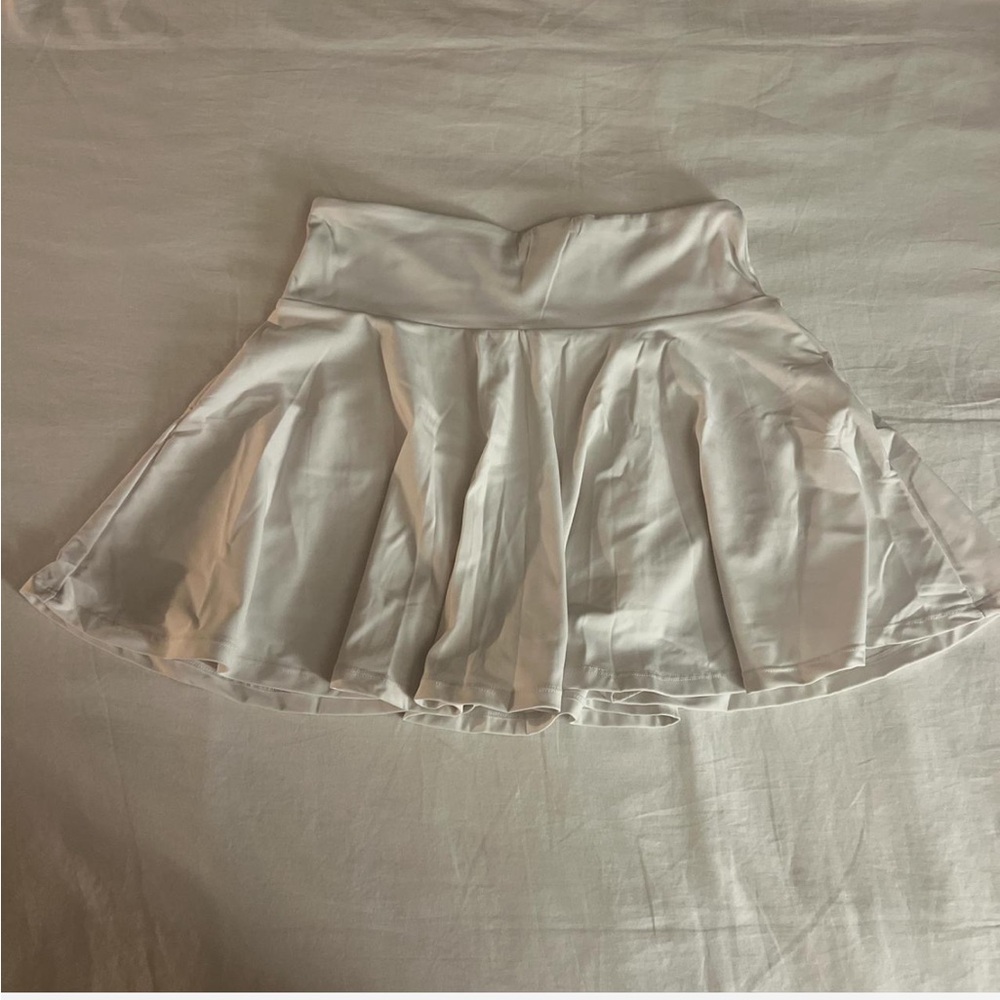 Elegant White Skater Skirt